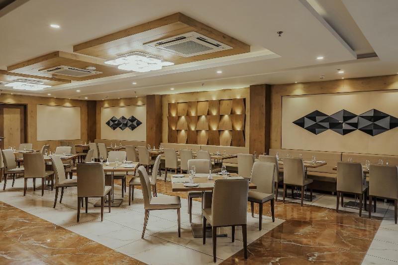 בית מלון כפרי The Fern Residency Somnath