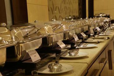 Fotos del hotel Collection O 40631 The Sahar Pavilion:  9