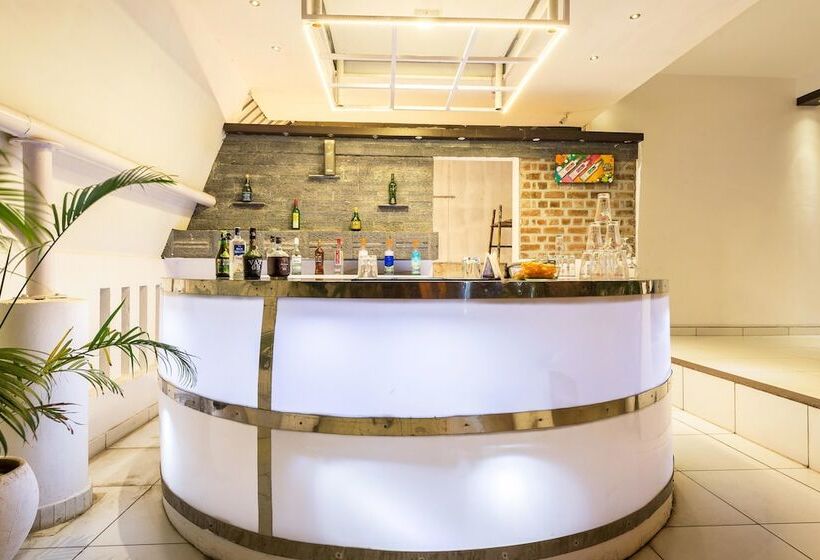 فندق Treebo South Avenue, 700 Mts From Promenade Beach
