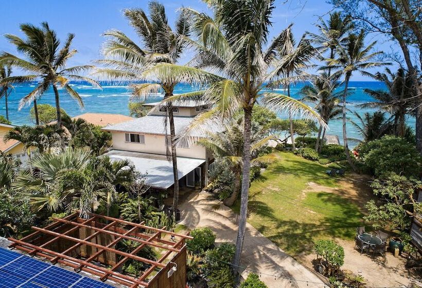Tiki Moon Villas