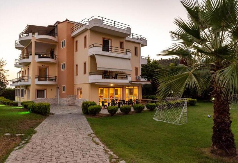 Anilio Plaza