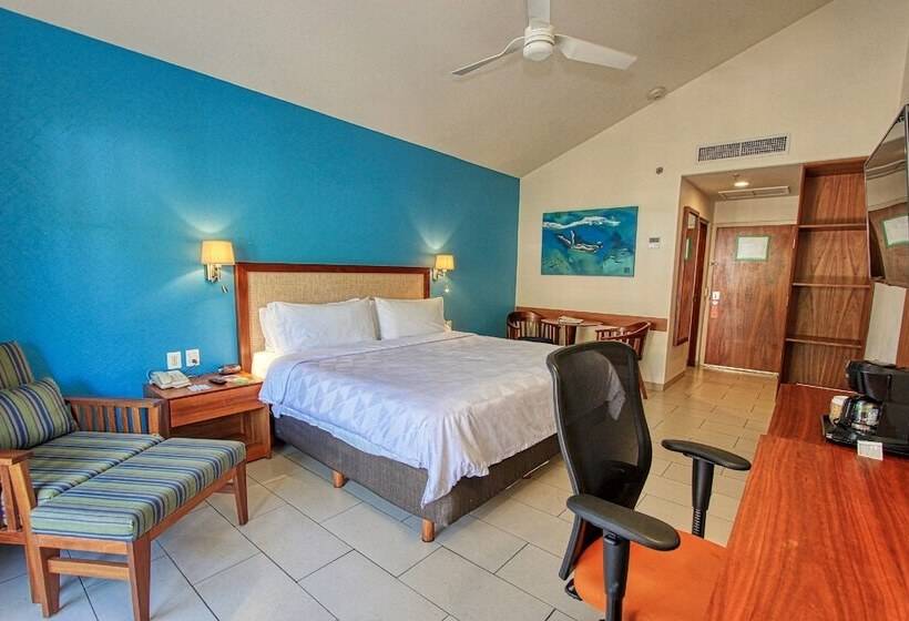 هتل Holiday Inn Huatulco, An Ihg