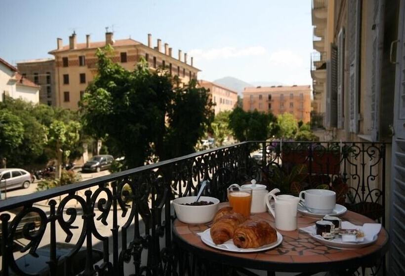 هتل Hôtel Duc De Padoue