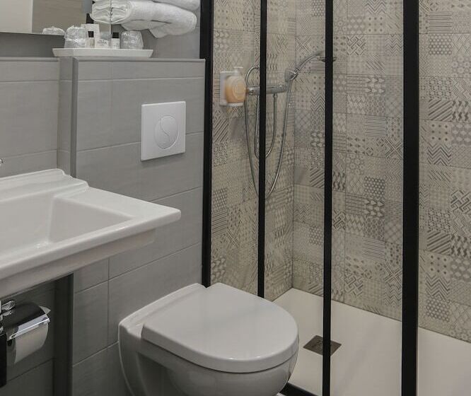 هتل Hôtel Duc De Padoue