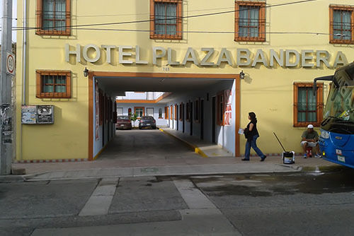 Hotel Plaza Bandera