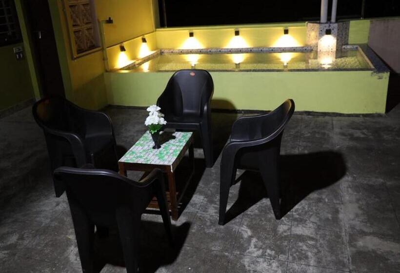 پانسیون Eagle Nest Residency