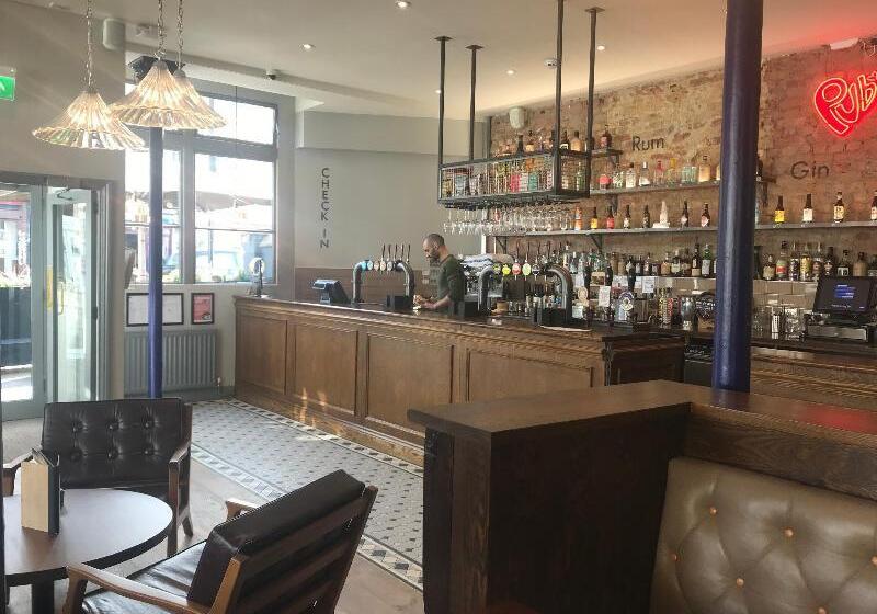 فندق صغير Publove @ The Crown Battersea