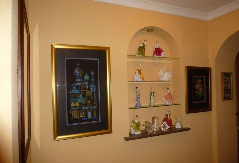 مبيت وإفطار Lochearn House