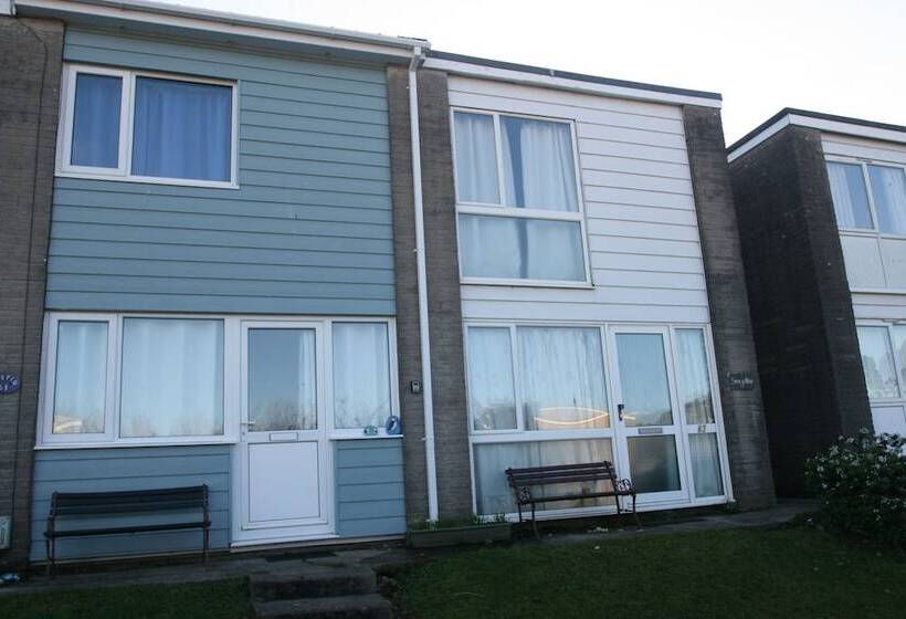 Freshwater Bay Holiday Cottages