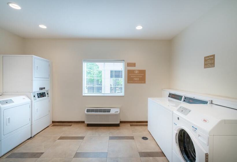 호텔 Candlewood Suites Auburn, An Ihg