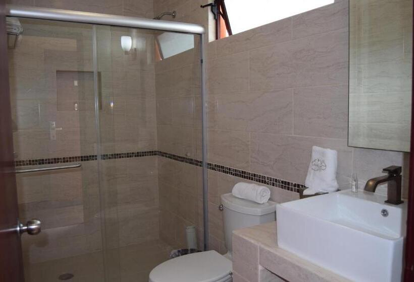 فندق Chapala Country