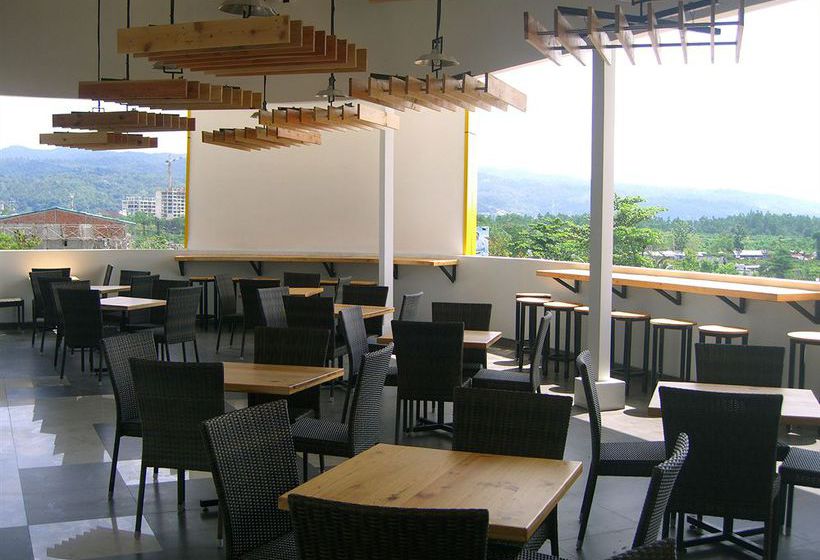 فندق Dragon Inn Kendari