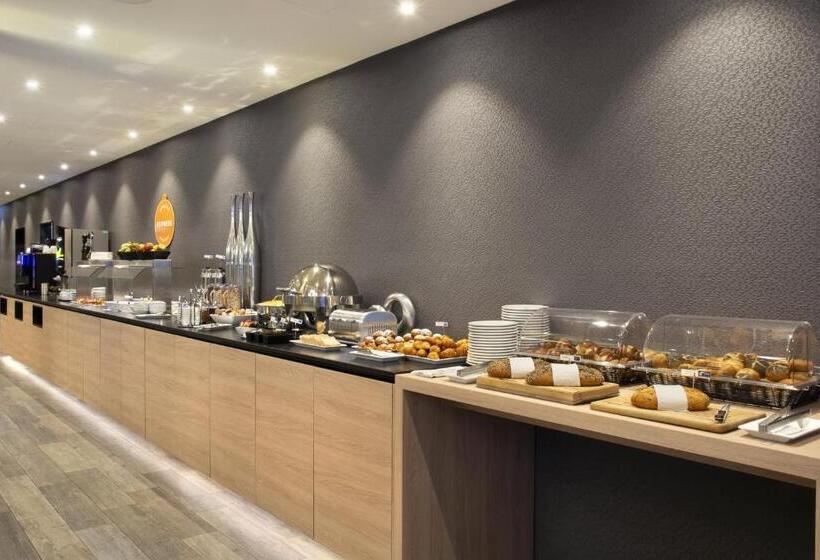 فندق Holiday Inn Express Karlsruhe   City Park, An Ihg