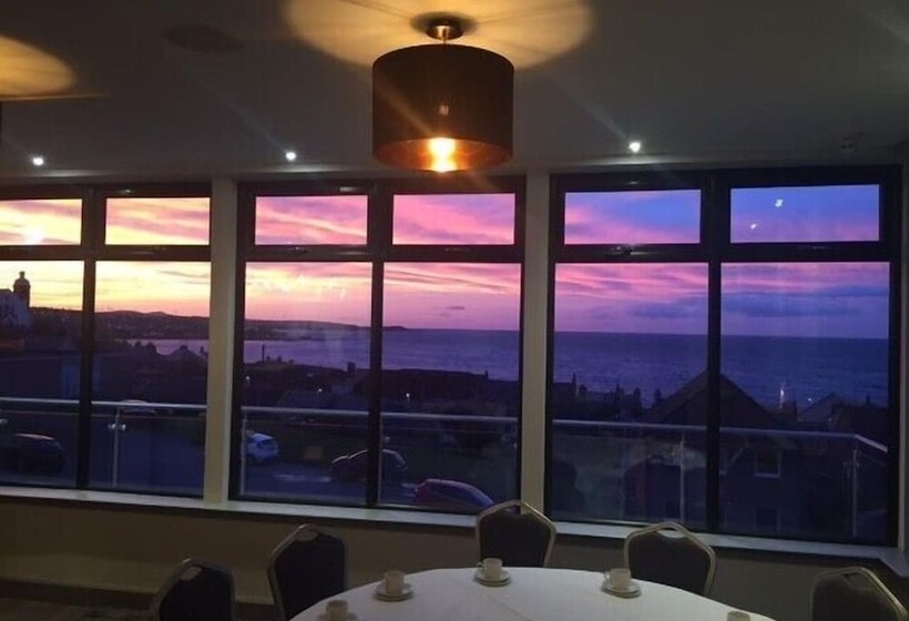 The Knowes Hotel & Restaurant
