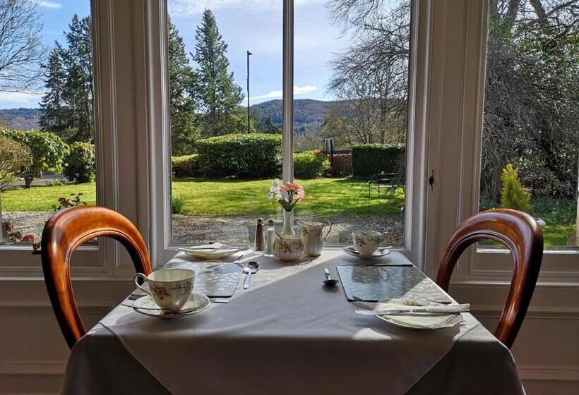 بنسيون Annslea Guest House