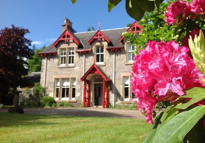 بنسيون Annslea Guest House