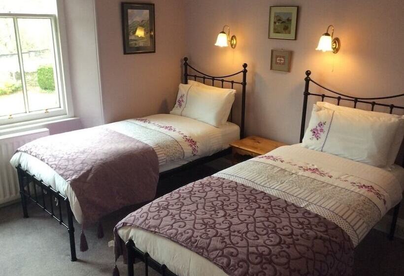 بنسيون Annslea Guest House