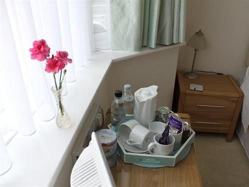 مبيت وإفطار Avon Breeze