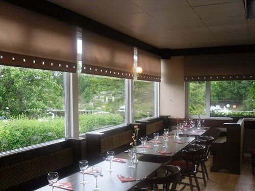 فندق Carrybridge Lakeside Lodge