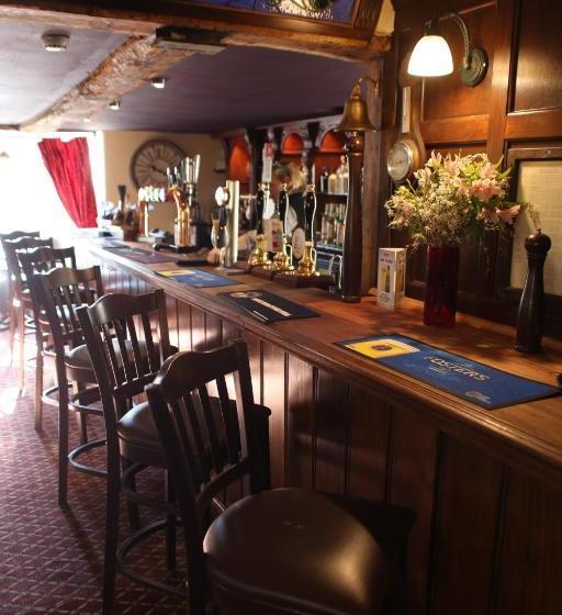 ホテル The Red Lion & Cellar Room, Betchworth