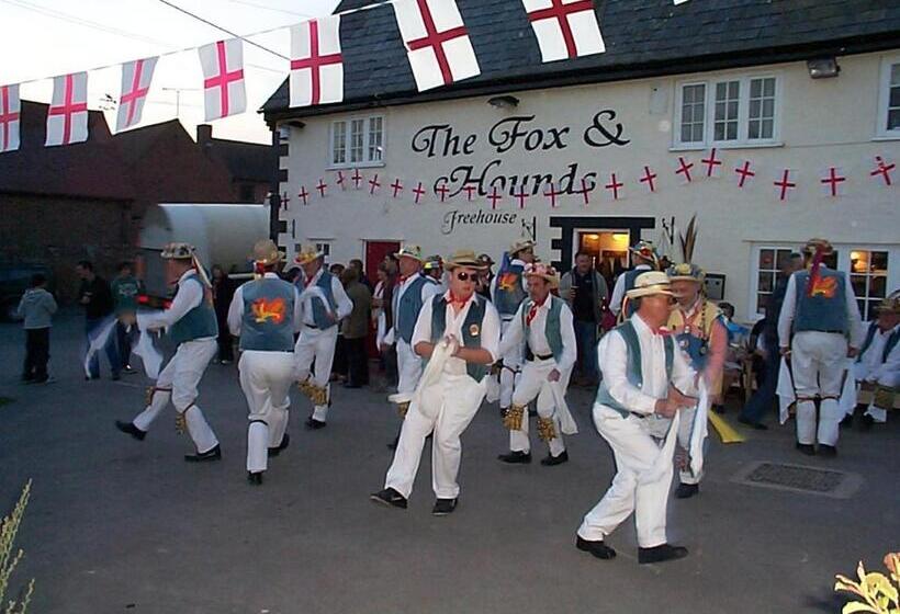 酒店 The Fox & Hounds