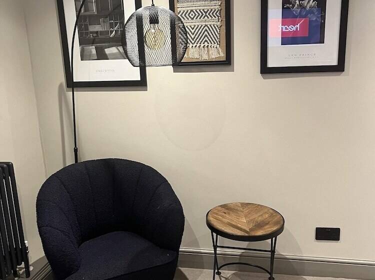 호텔 The Punchbowl Inn