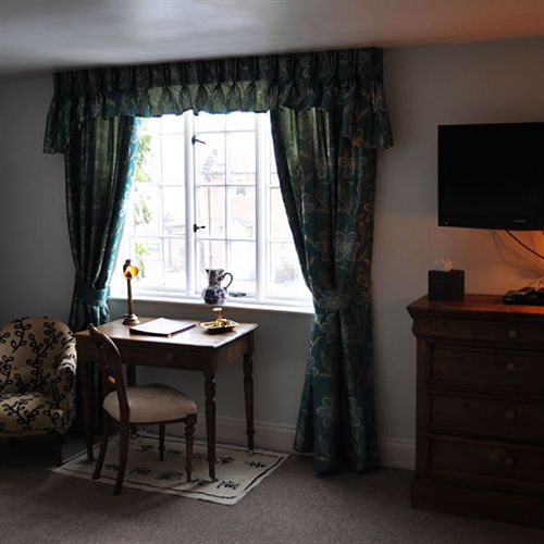 تختخواب و صبحانه Old Ivy House