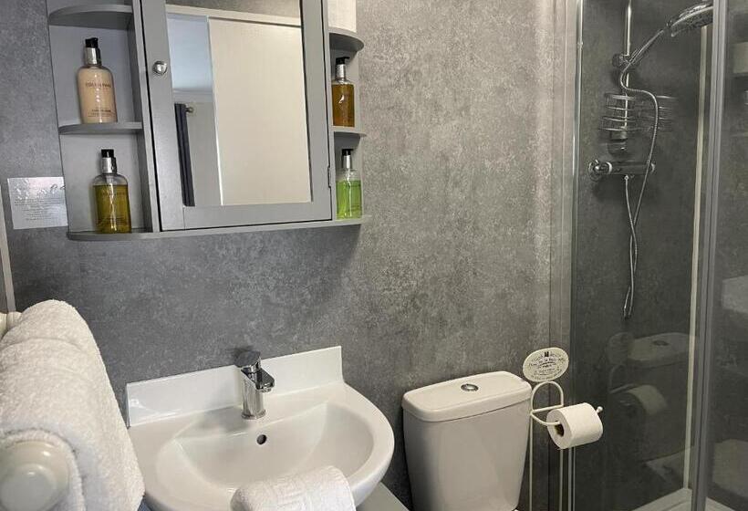 بنسيون Little Mainstone Guest House