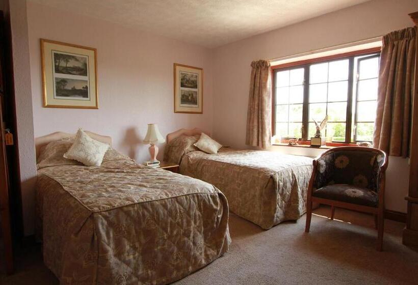 پانسیون Pointers Guest House
