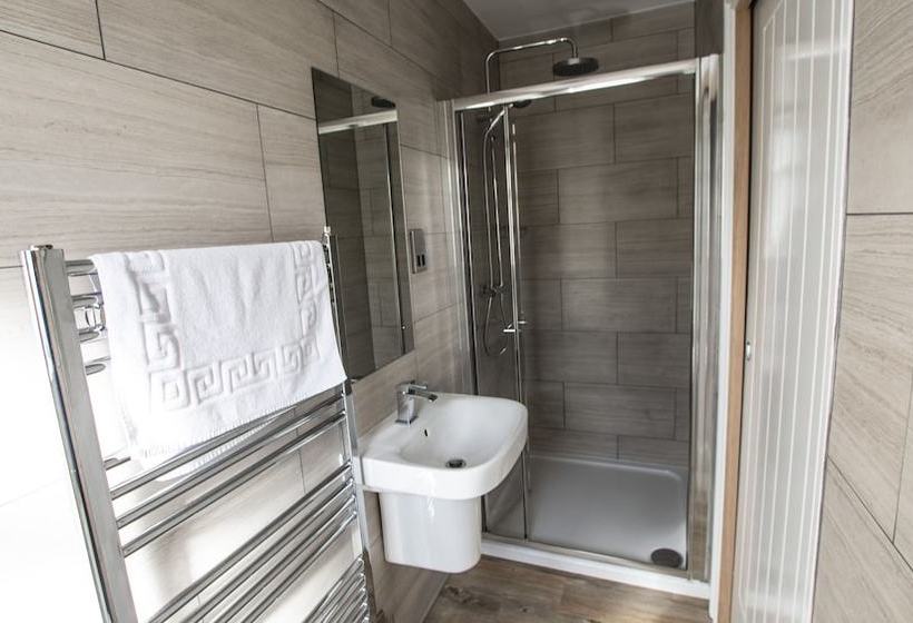 The Fishing Boat Inn  Seaview Studio