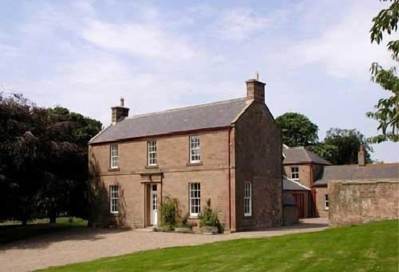 مبيت وإفطار East Horton Farmhouse