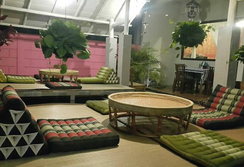 酒店 999 Triple Nine Guesthouse & Hostel Chiangmai