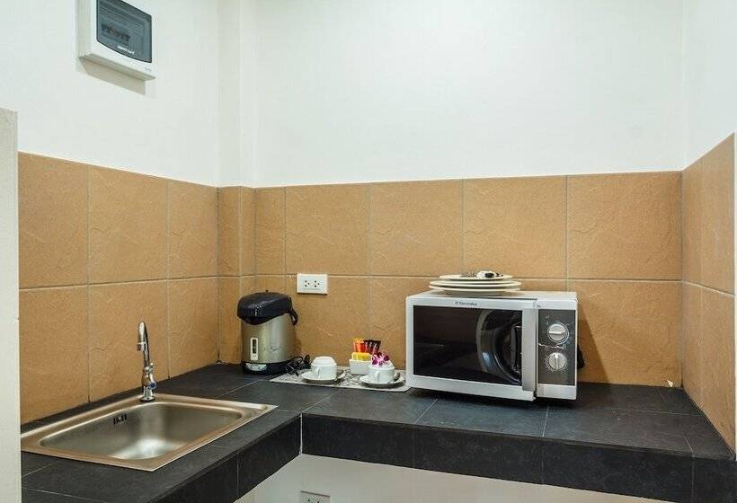 فندق Baan Armeen Cottage