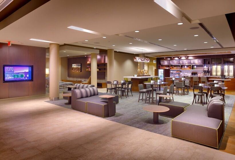 هتل Courtyard By Marriott Phoenix Mesa Gateway Airport