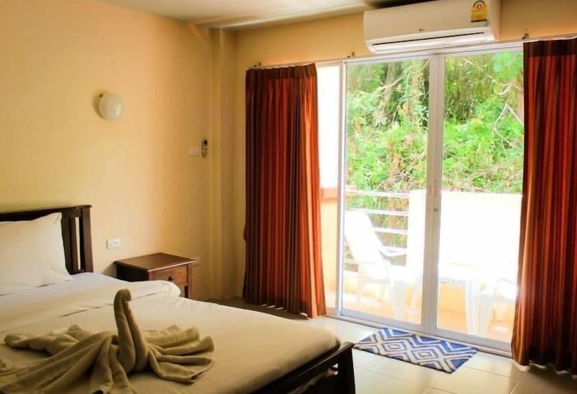 هتل Number 1 Guesthouse & Restaurant