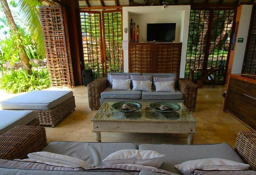 هتل On Vacation Acantilado De La Tierra