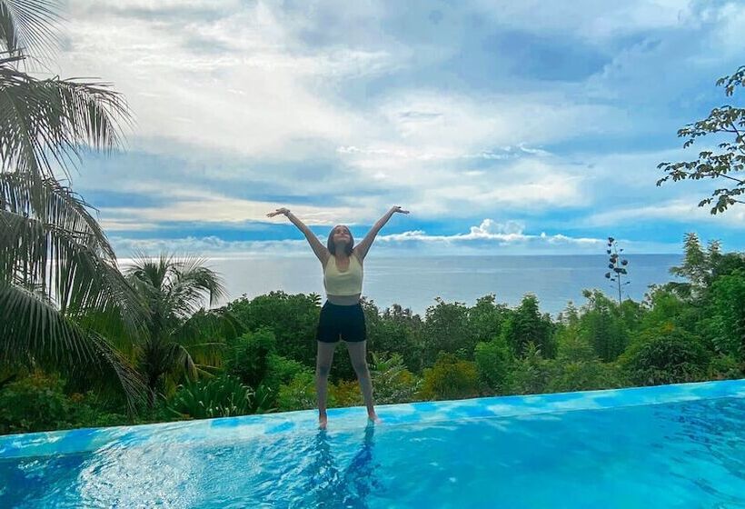 هتل On Vacation Acantilado De La Tierra