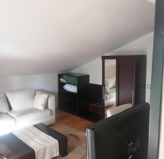 هتل President Garni