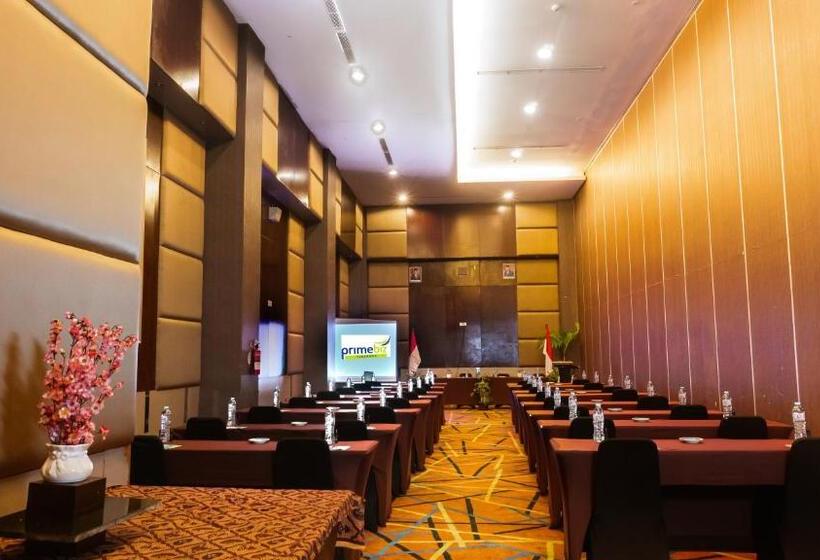 هتل Primebiz  Cikarang