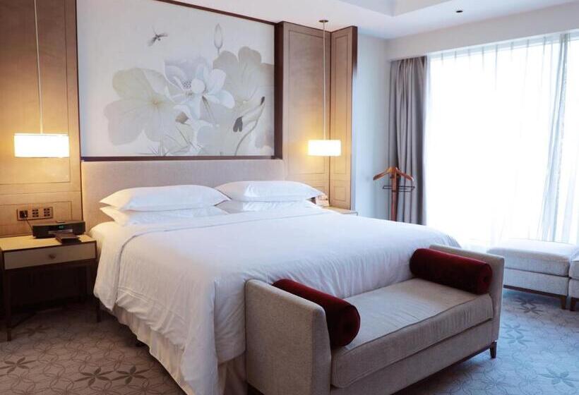 هتل Sheraton Shanghai Jiading