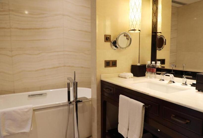 هتل Sheraton Shanghai Jiading