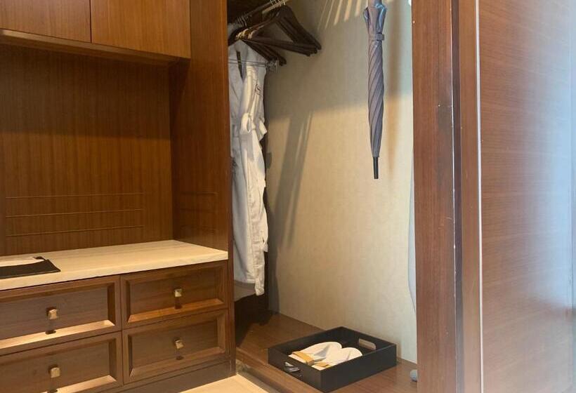 هتل Sheraton Shanghai Jiading