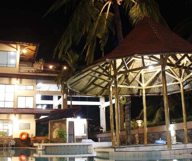 هتل Surya Pesona Beach