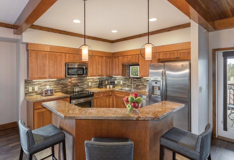 هتل Worldmark West Yellowstone