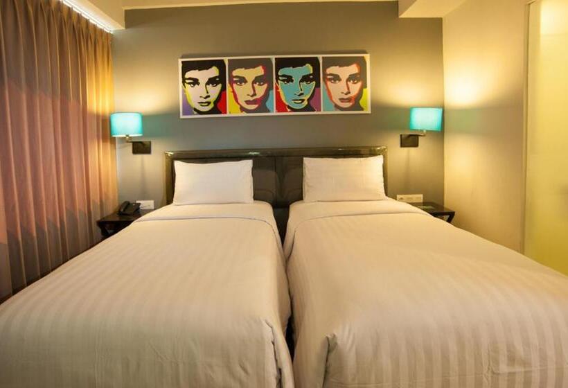Idoop Hotel By Prasanthi