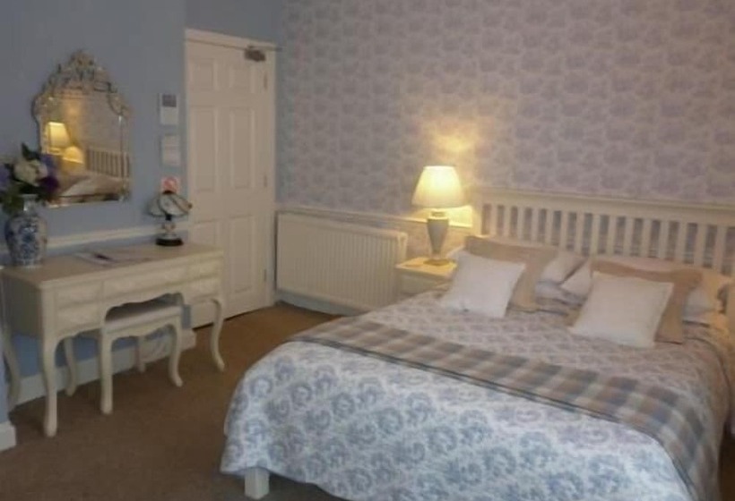 بنسيون Comely Bank Guest House