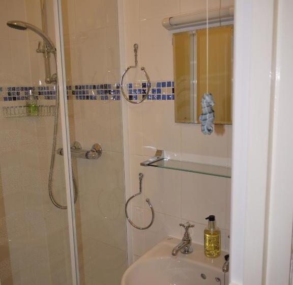 ペンション Gable Lodge Guest House