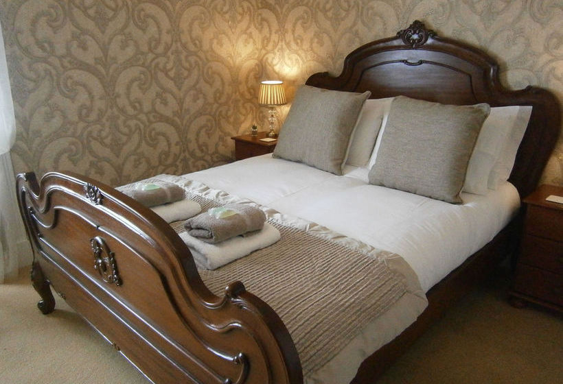 פנסיון Seasons Guest House