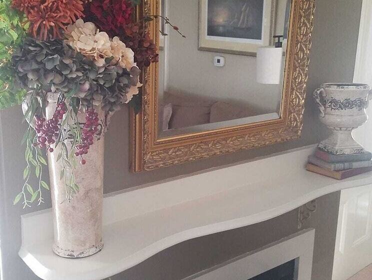 فندق Pinecrest Inn