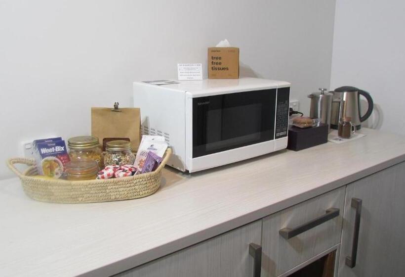مبيت وإفطار Tongariro Suites